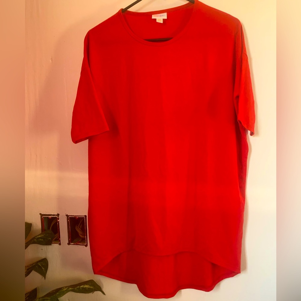 LuLaRoe Red pull over blouse